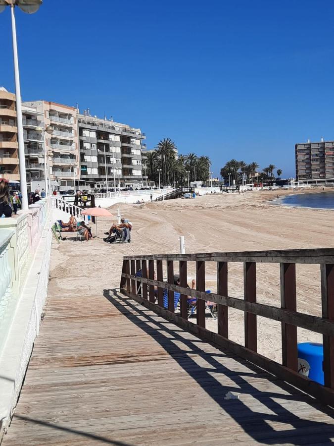Студия На Белоснежном Пляже Los Locos Torrevieja Exterior photo
