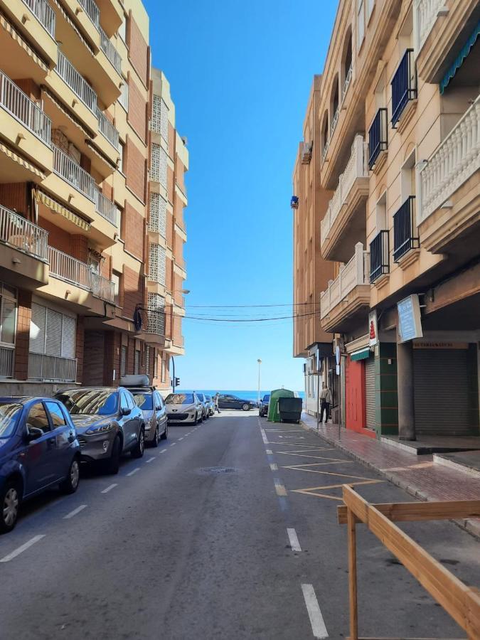 Студия На Белоснежном Пляже Los Locos Torrevieja Exterior photo